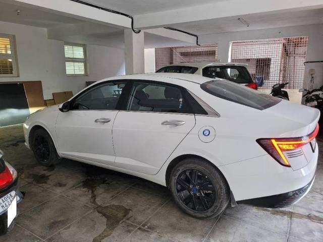 https://images10.gaadi.com/usedcar_image/4311736/original/c983736063ec5b4e0c96b53048bd41d0.jpg?imwidth=6402