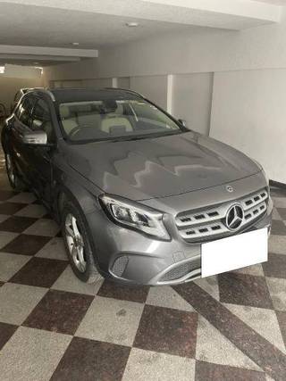 Mercedes-Benz GLA Class Mercedes-Benz GLA Class 200 Sport