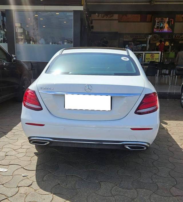 https://images10.gaadi.com/usedcar_image/4311869/original/processed_f939cbf84de08719cb93b66311fabcc4.jpg?imwidth=6401