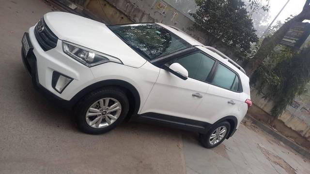 https://images10.gaadi.com/usedcar_image/4311871/original/processed_208168719a2a37b07b7c7b9d1b219bf8.jpeg?imwidth=6402