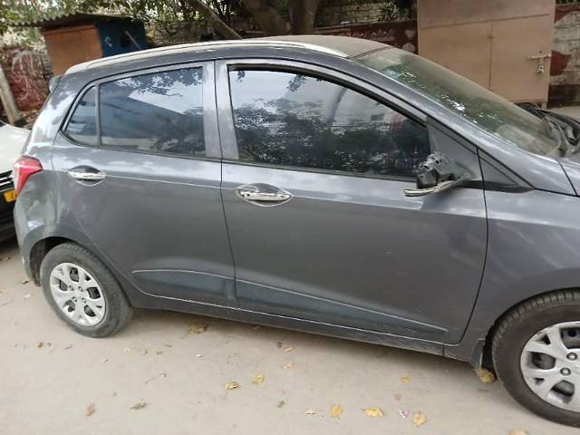 https://images10.gaadi.com/usedcar_image/4311873/original/processed_99e7d566-9ab6-4bdc-b292-464bfdb5dc9f.jpg?imwidth=6401