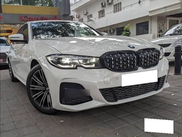 https://images10.gaadi.com/usedcar_image/4311914/original/processed_b40a65f67dbe28f7dd63b01242e8953a.jpg?imwidth=6400