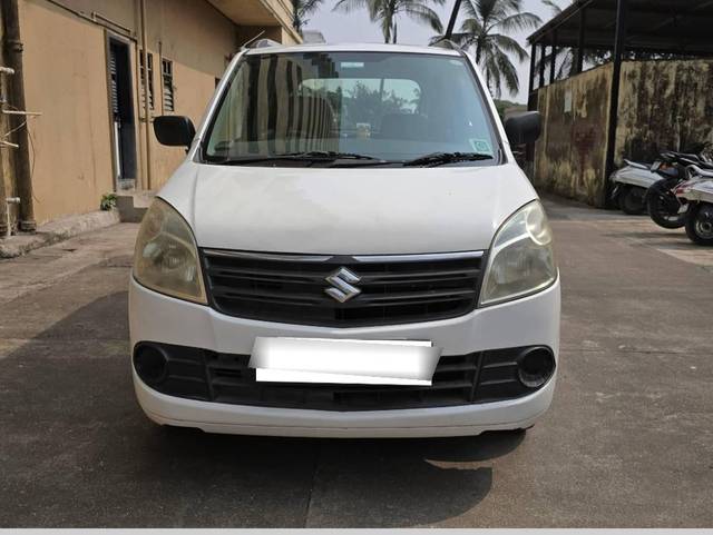 https://images10.gaadi.com/usedcar_image/4311989/original/processed_770348e711e6fa980c748903374e61ca.jpg?imwidth=6400