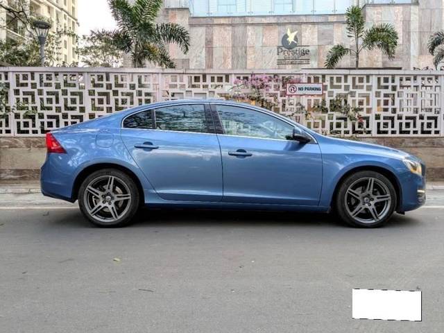 https://images10.gaadi.com/usedcar_image/4312028/original/processed_58819827b300a21ab988c8484bdf7310.jpg?imwidth=6401