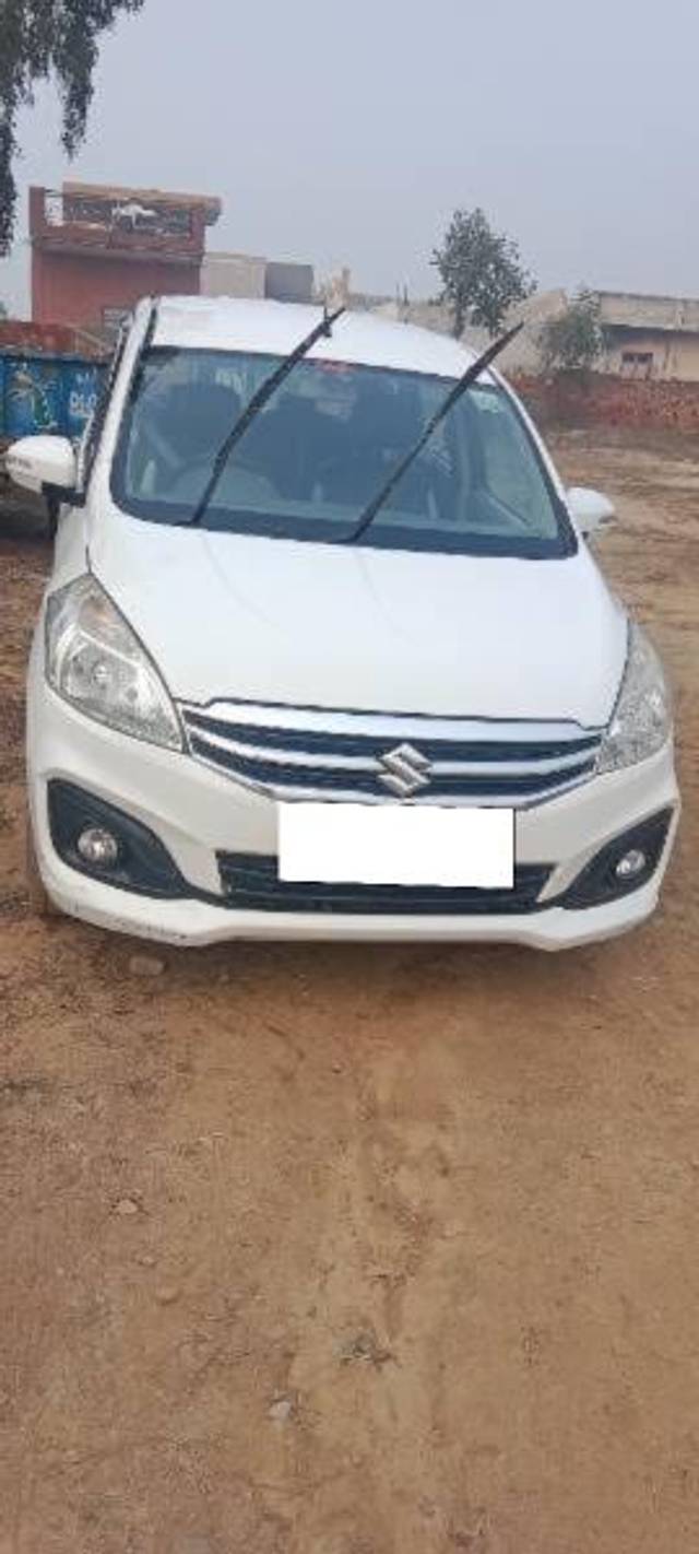 https://images10.gaadi.com/usedcar_image/4312034/original/processed_e117cba0-a8ba-40ec-8506-0260ce462bf2.jpg?imwidth=6400