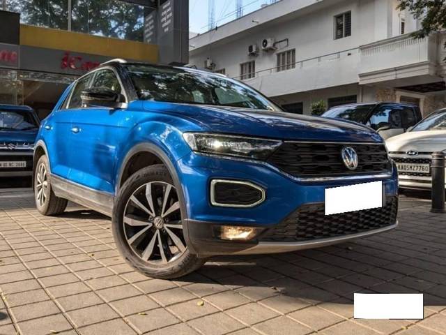 https://images10.gaadi.com/usedcar_image/4312035/original/processed_263fa92541d8e507599e2fe6df3e0136.jpg?imwidth=6400