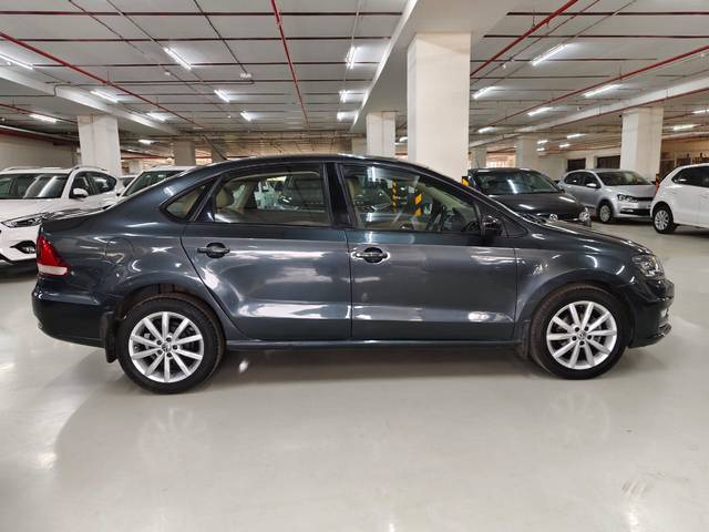 https://images10.gaadi.com/usedcar_image/4312041/original/67e41e408dc81e1d06bf19cb21ca22c5.jpg?imwidth=6401