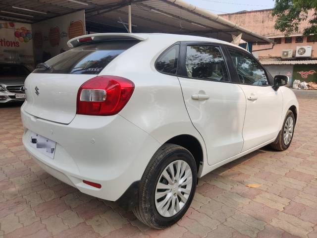 https://images10.gaadi.com/usedcar_image/4312065/original/processed_7e211898cd3345b48a9fbf4ac83999fc.jpg?imwidth=6402