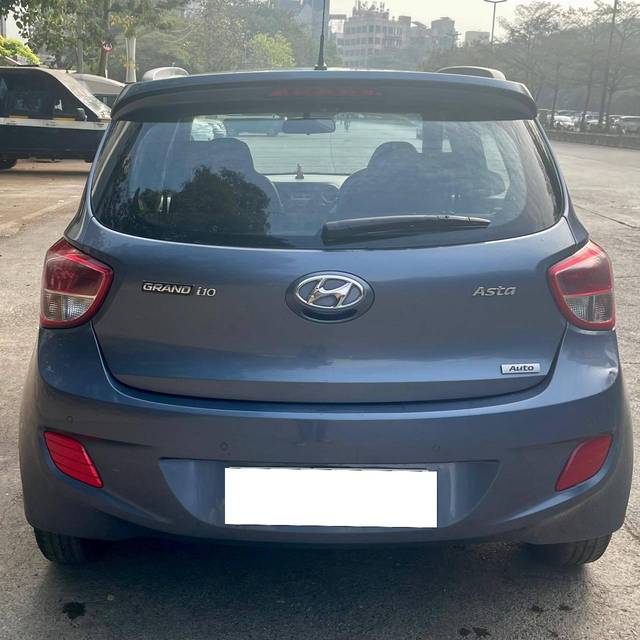 https://images10.gaadi.com/usedcar_image/4312100/original/processed_95ceeff03f1ecf84b86f5b651e7d0085.jpeg?imwidth=6401