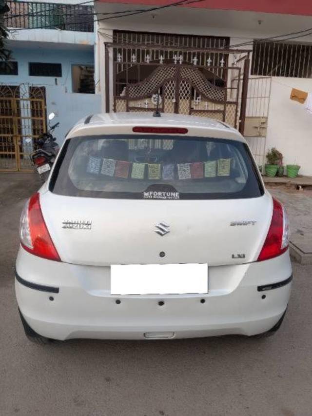 https://images10.gaadi.com/usedcar_image/4312129/original/processed_47653ac2-b470-42cb-8289-9e34a8577cc1.jpg?imwidth=6402