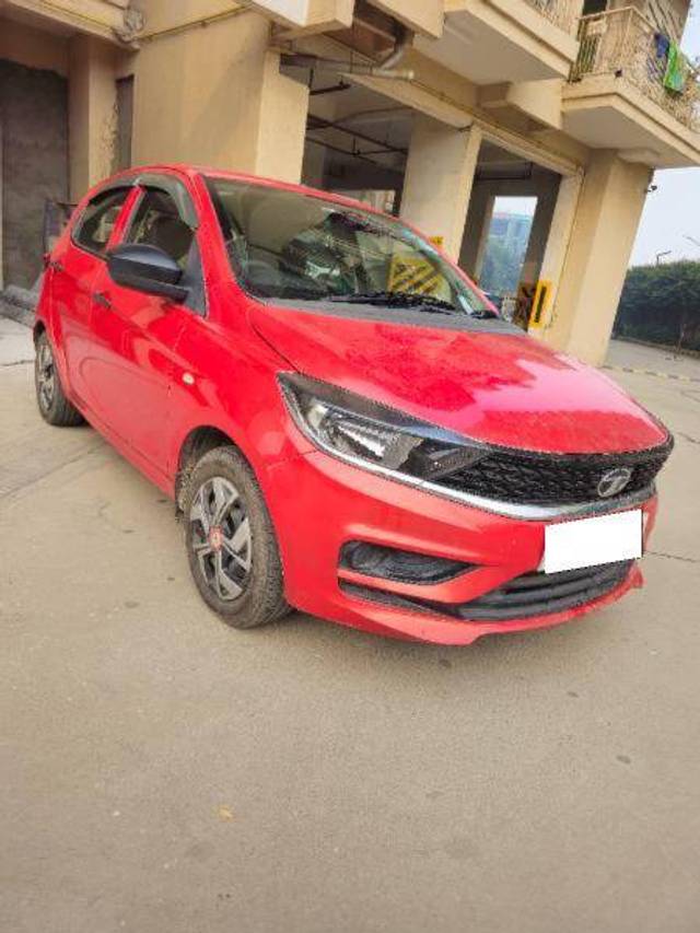 https://images10.gaadi.com/usedcar_image/4312135/original/1ec036d549f6cc47612afa4b8803b00c.jpg?imwidth=6400