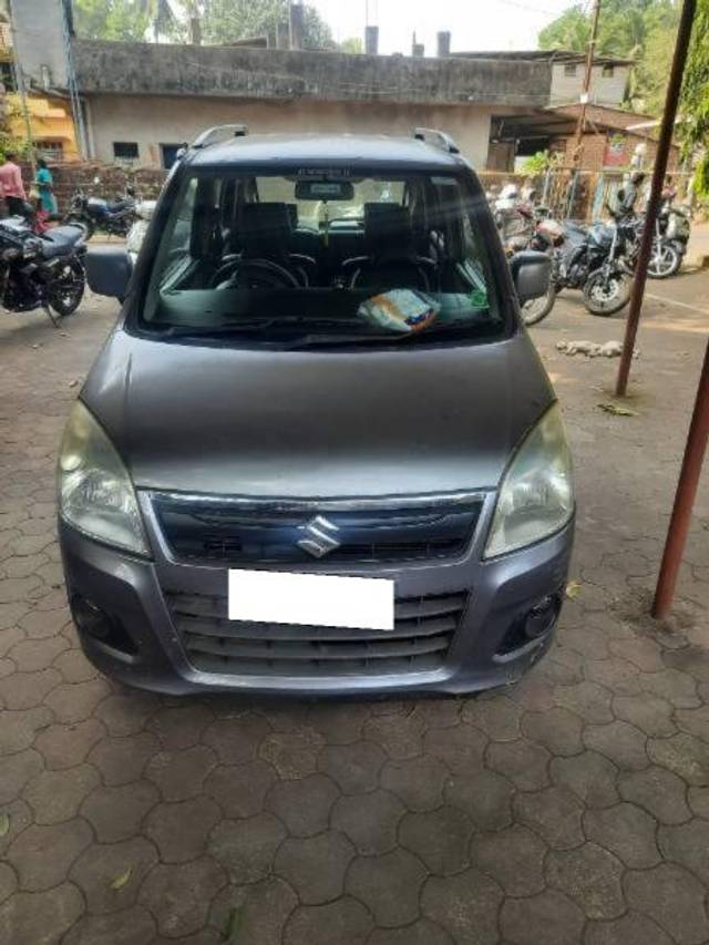 https://images10.gaadi.com/usedcar_image/4312187/original/processed_e0197f2e-3d58-4dc5-9591-03a0b530ad66.jpg?imwidth=6400