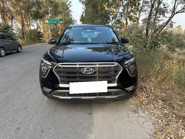 https://images10.gaadi.com/usedcar_image/4312189/original/processed_fbacf220-2f0a-46c3-9a26-da58aa47cf12.jpeg?imwidth=6402