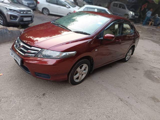 https://images10.gaadi.com/usedcar_image/4312215/original/processed_2dc9cfedf8a417a50cbfd265e2238ff0.jpg?imwidth=6400