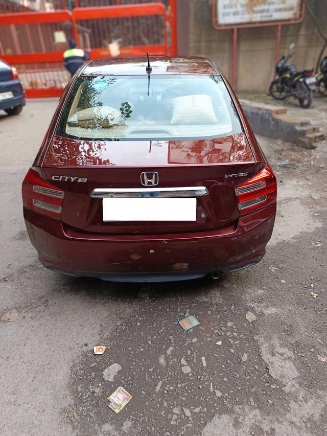 https://images10.gaadi.com/usedcar_image/4312215/original/processed_6eeda9669919089afc2f1491f4928a7f.jpg?imwidth=6401