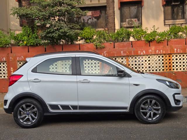 https://images10.gaadi.com/usedcar_image/4312249/original/07289a9b65e7f8a56e30e5280925f734.jpg?imwidth=6401