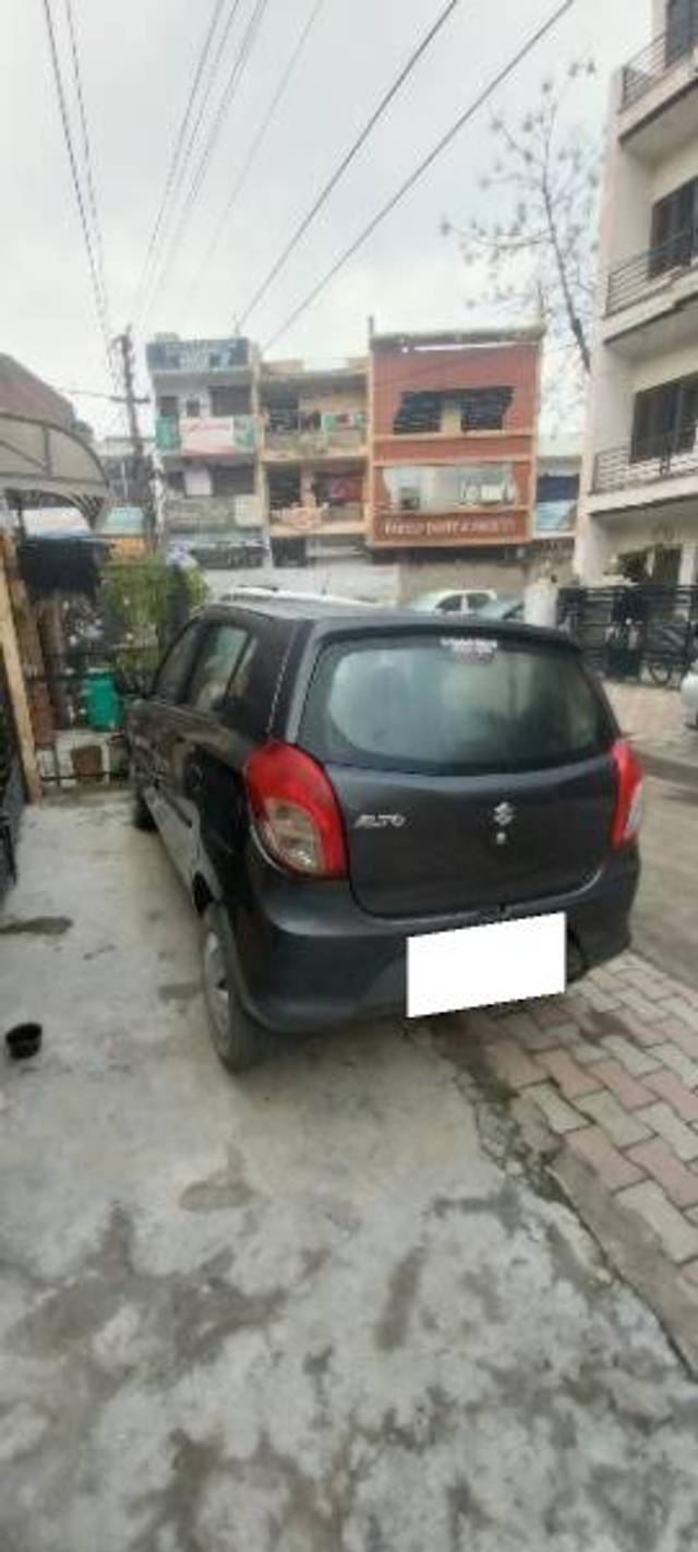 https://images10.gaadi.com/usedcar_image/4312288/original/processed_155d75ac-8f82-4149-8575-43f0ba338a87.jpg?imwidth=6400