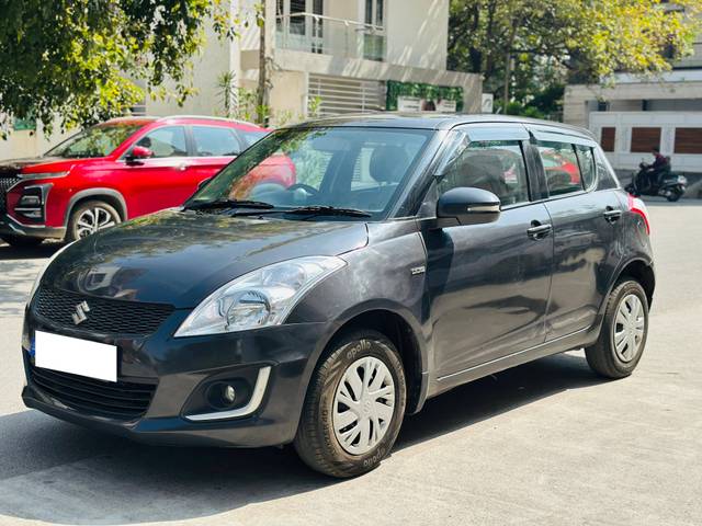 https://images10.gaadi.com/usedcar_image/4312301/original/processed_ff85c2942c4a4f7368c3ced3eaf84f47.jpg?imwidth=6400