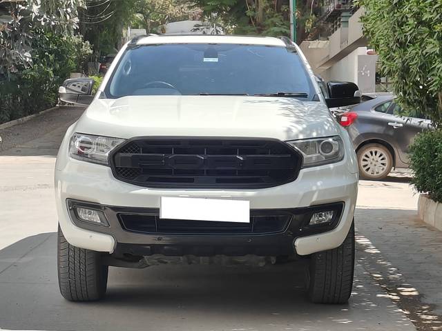 https://images10.gaadi.com/usedcar_image/4312323/original/processed_1ca7cd26a9034e504b4a09287de287d9.jpg?imwidth=6400