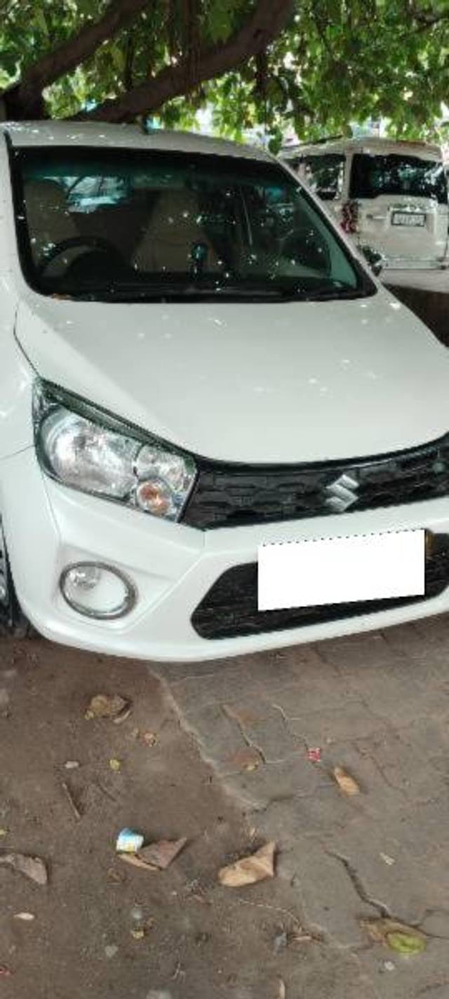 https://images10.gaadi.com/usedcar_image/4312336/original/processed_8ffab8bb-560b-4f13-822f-fd341585200b.jpg?imwidth=6401