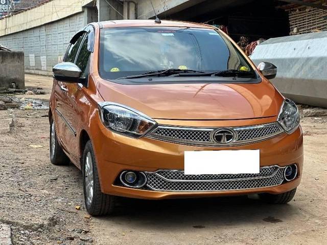 https://images10.gaadi.com/usedcar_image/4312392/original/processed_b71967e6-9860-4812-9234-37a58ff6e6b9.jpg?imwidth=6400