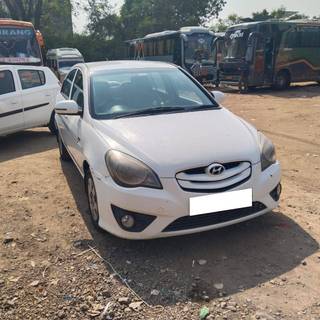 Hyundai Verna 2010-2011 Hyundai Verna Transform VTVT