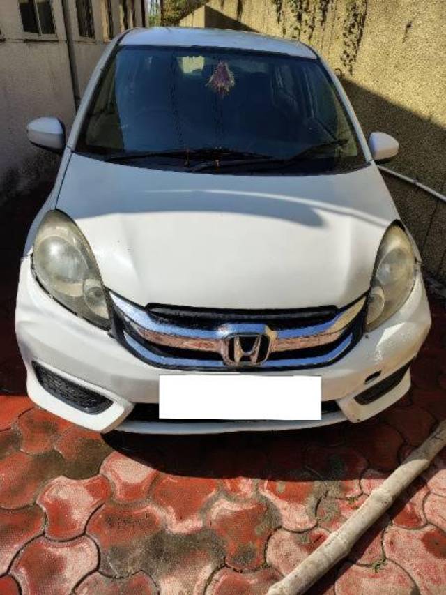 https://images10.gaadi.com/usedcar_image/4312430/original/processed_f5057df3-7dcc-440a-8250-05a1e188bf8b.jpg?imwidth=6402