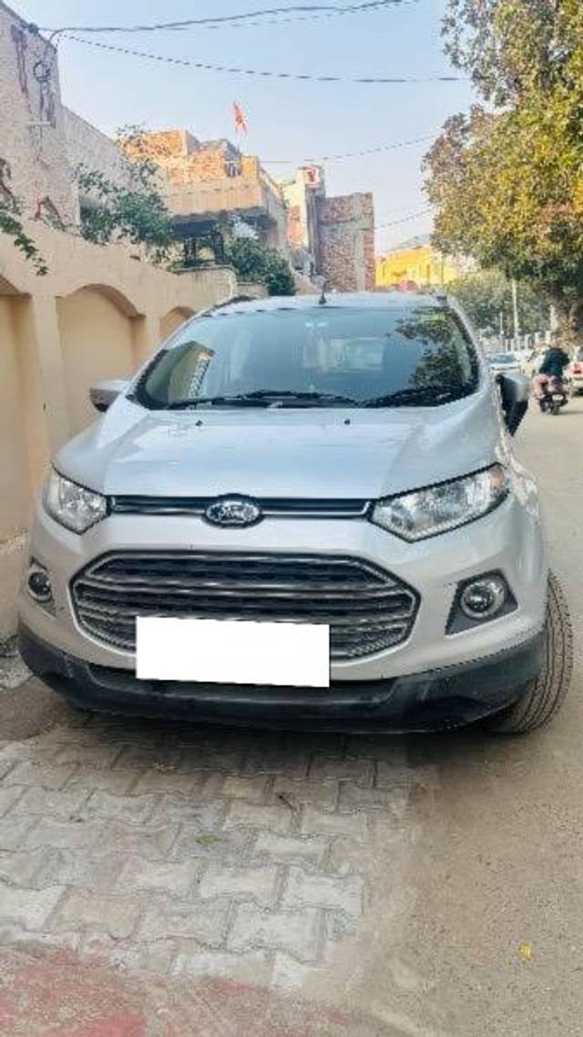 https://images10.gaadi.com/usedcar_image/4312445/original/processed_cb32a3b2-7f7c-49dd-8688-a69ca74d262d.jpg?imwidth=6402