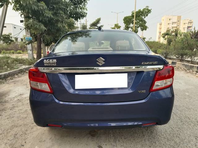 https://images10.gaadi.com/usedcar_image/4312533/original/processed_4bb80dc79bb0fae4f108896be0789876.jpg?imwidth=6402