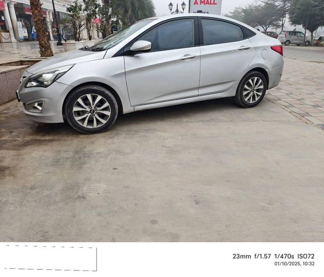 https://images10.gaadi.com/usedcar_image/4312810/original/processed_c67623fc0abfb46098a4d51647aff0cd.jpg?imwidth=6400