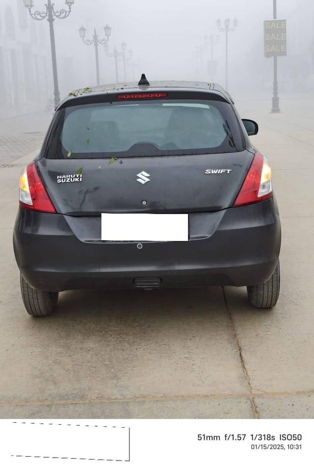 https://images10.gaadi.com/usedcar_image/4312824/original/processed_134669402fc3932ebc477ed06d022112.jpg?imwidth=6402