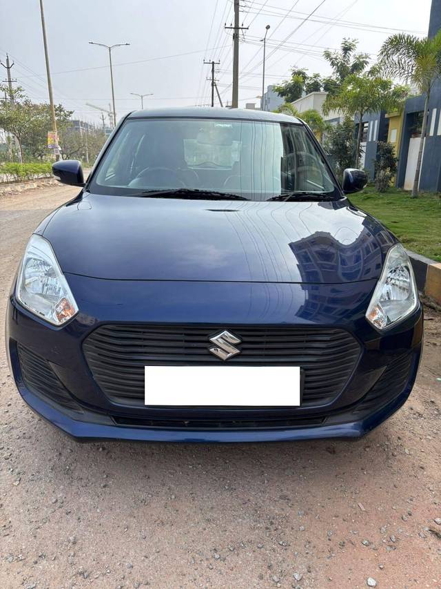 https://images10.gaadi.com/usedcar_image/4312859/original/processed_6ec53e67ea20203ba4b284d9e5696ba7.jpg?imwidth=6400