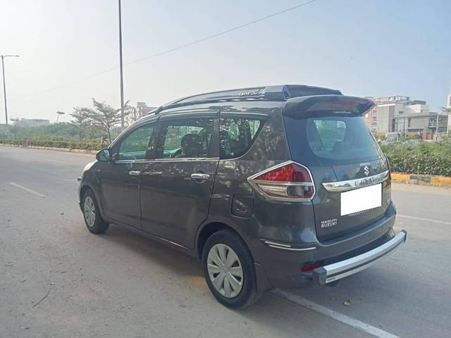 https://images10.gaadi.com/usedcar_image/4312887/original/processed_1077f0a92507f8a750a219c23a6a51a6.jpg?imwidth=6402