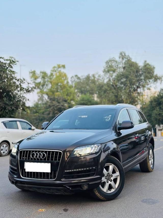 https://images10.gaadi.com/usedcar_image/4312896/original/processed_10862ad28023f0339a3c38d7f0b59d4d.jpeg?imwidth=6401