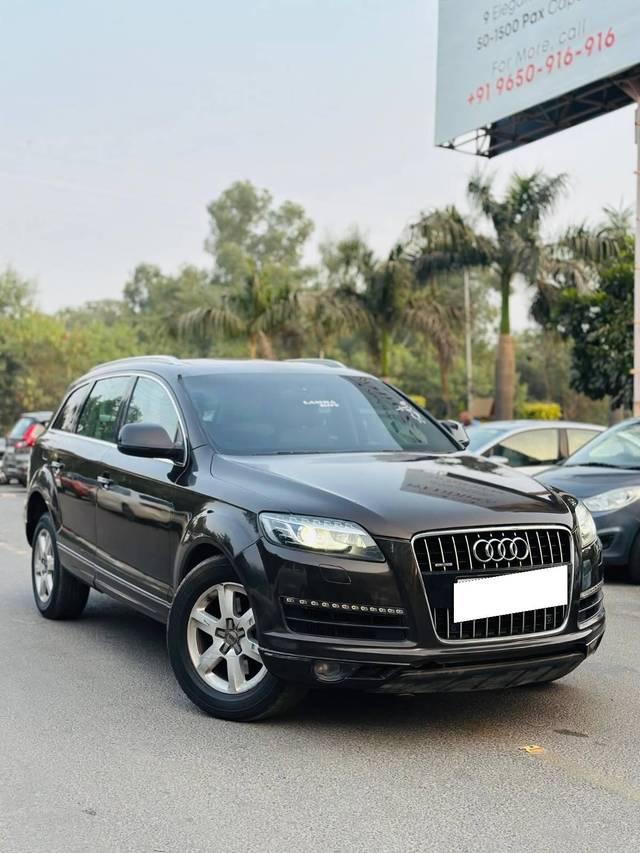 https://images10.gaadi.com/usedcar_image/4312896/original/processed_27d01e14450c1a59625d8974a8205f41.jpeg?imwidth=6400