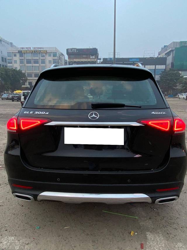 https://images10.gaadi.com/usedcar_image/4312905/original/processed_f90b79eca05d22ce6a607593a9110032.jpg?imwidth=6401