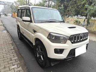 Mahindra Scorpio 2014-2022 Mahindra Scorpio S7 140 BSIV