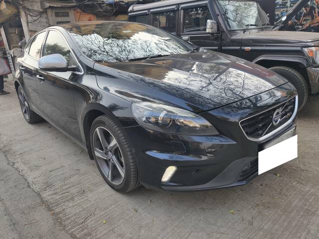 https://images10.gaadi.com/usedcar_image/4313052/original/processed_6f28cf112467278632a809419c3cd6df.jpeg?imwidth=6400