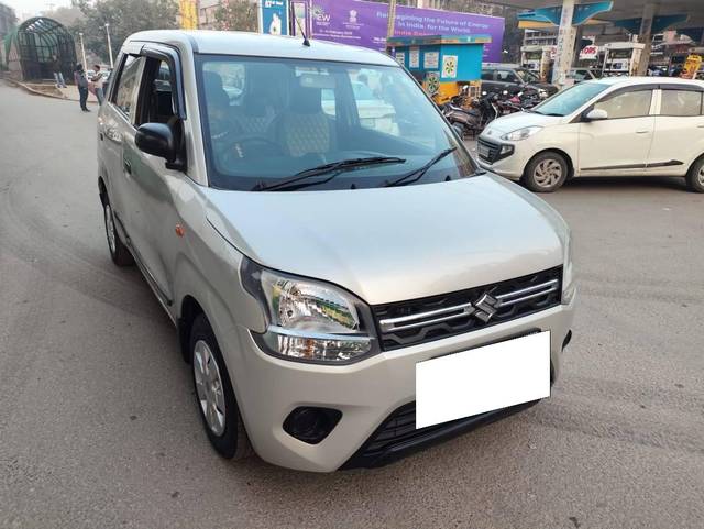 https://images10.gaadi.com/usedcar_image/4313114/original/processed_57f5a1c8c0e8e90cc7e0e8b1ad811324.jpg?imwidth=6400