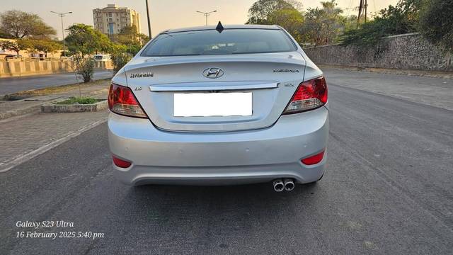 https://images10.gaadi.com/usedcar_image/4313118/original/processed_769f889b98abcb876a982754a19df213.jpg?imwidth=6402