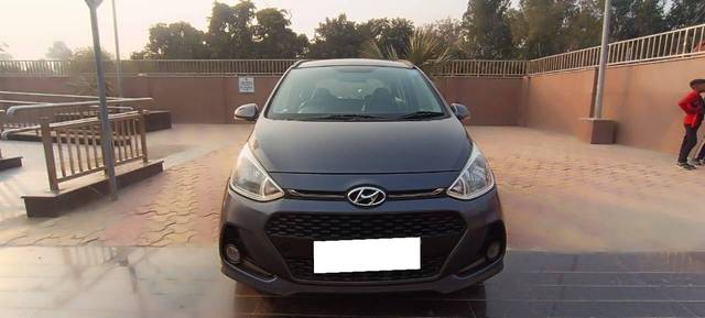 https://images10.gaadi.com/usedcar_image/4313161/original/processed_fc60cd423f1ab4bea6c798cff63fc4a6.jpeg?imwidth=6402