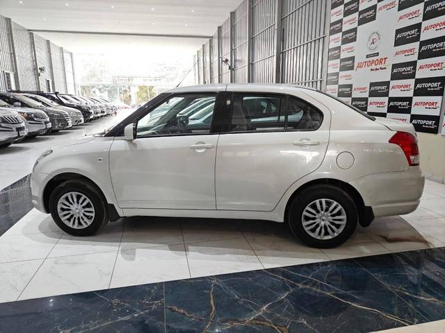 https://images10.gaadi.com/usedcar_image/4313181/original/processed_e1e504d25860abb0cc837df2e44f9e2d.jpg?imwidth=6402