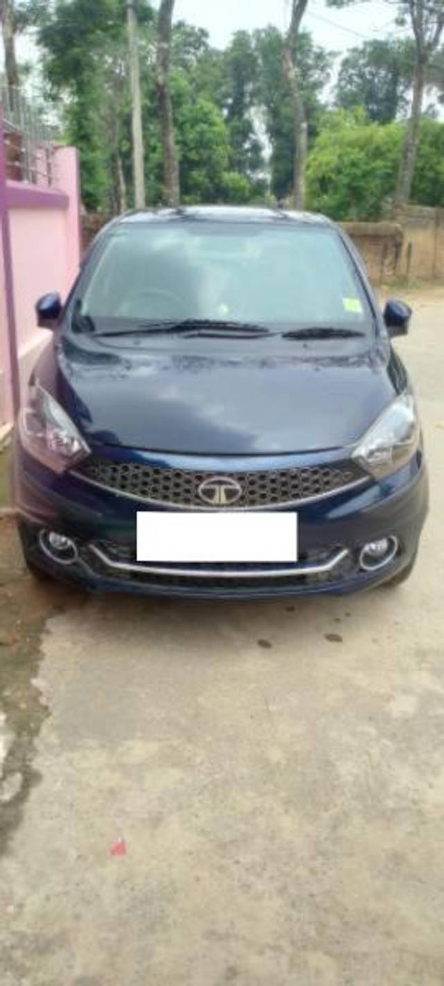 https://images10.gaadi.com/usedcar_image/4313204/original/processed_8dbd1ee4-702e-42fb-95fe-9f4f253ab48c.jpg?imwidth=6402