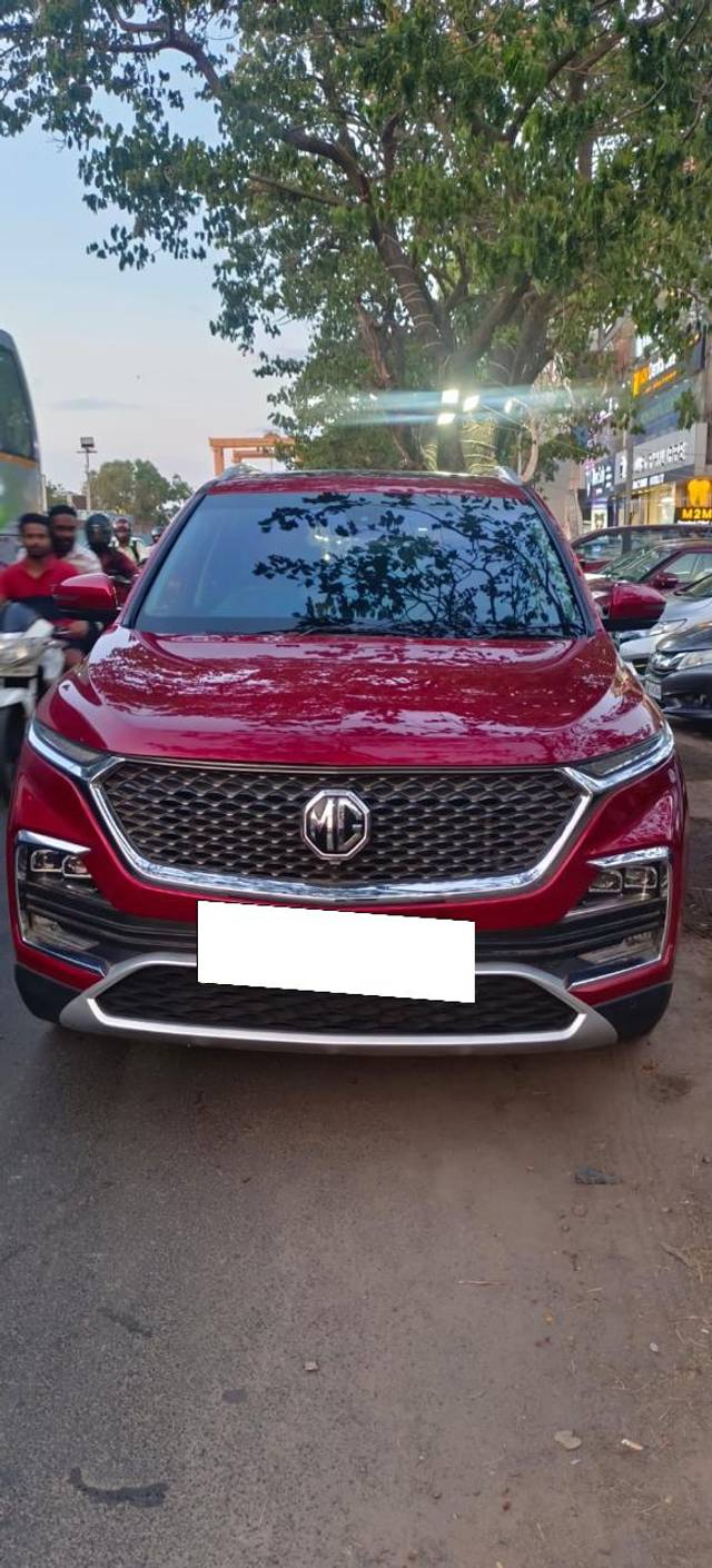 https://images10.gaadi.com/usedcar_image/4313287/original/processed_da6518fe7899fe6dd10efb4a0b6435cf.jpg?imwidth=6400