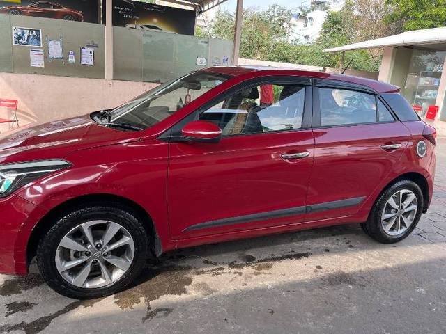 https://images10.gaadi.com/usedcar_image/4313296/original/a32c16cd40665fab2fdbc9fd7c274635.jpg?imwidth=6400