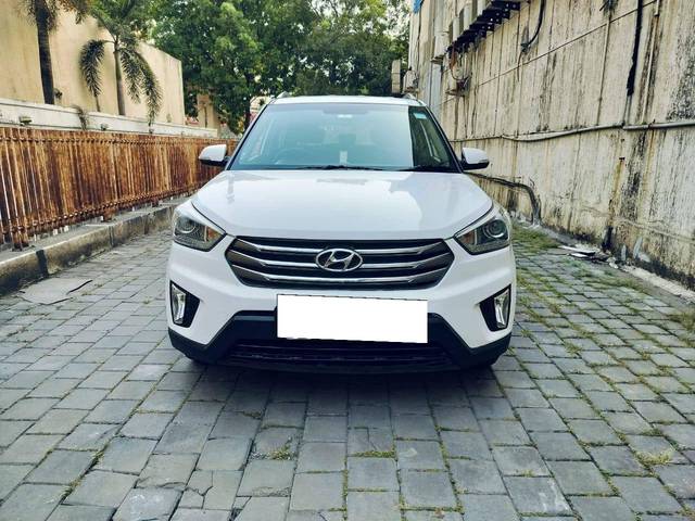 https://images10.gaadi.com/usedcar_image/4313325/original/processed_d2794fe7161b2b81e804040213e6fac0.jpg?imwidth=6402