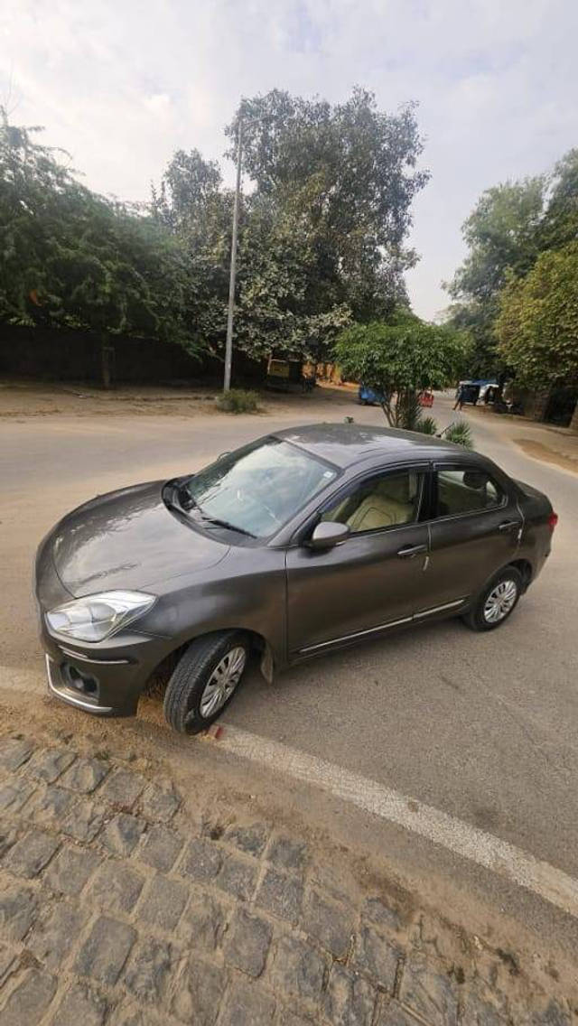 https://images10.gaadi.com/usedcar_image/4313333/original/299508b786a9eed6873125005cdfaa71.png?imwidth=6400