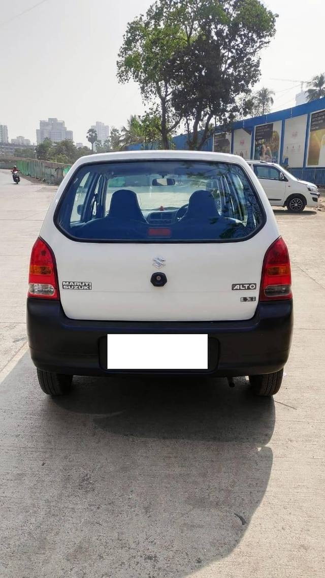 https://images10.gaadi.com/usedcar_image/4313339/original/processed_f67abcc206b3ab00194bd595bfcf5022.jpg?imwidth=6402