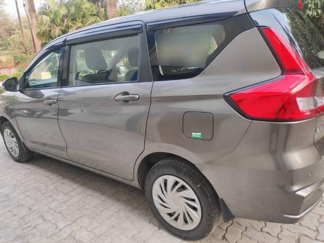 https://images10.gaadi.com/usedcar_image/4313341/original/processed_cc83697a-b30d-4abb-b10e-c5d7889e13be.jpeg?imwidth=6402