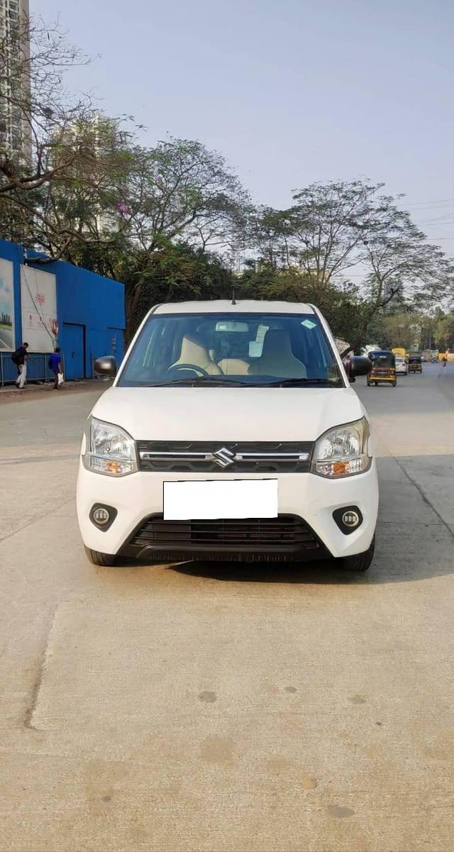 https://images10.gaadi.com/usedcar_image/4313345/original/processed_543c9611d5e1a65ed2cd149f449abf4e.jpg?imwidth=6400